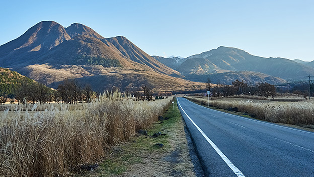 mt-kujusan-view-yamanami-highway-tourist-road-kyushu-japan
