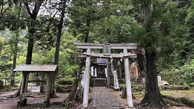 takijiri-oji-shrine-wakayama-japan