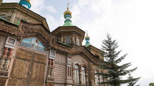 holy-trinity-church-karakol-kyrgyzstan