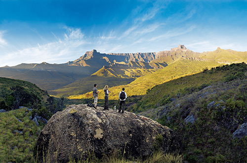 drakensberg-mountains-south-africa-panorama-route