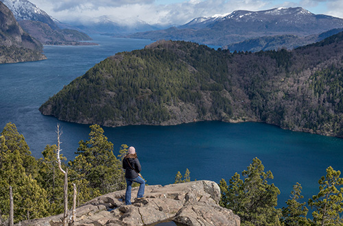 lacar-lake-neuquen-argentina-hiker