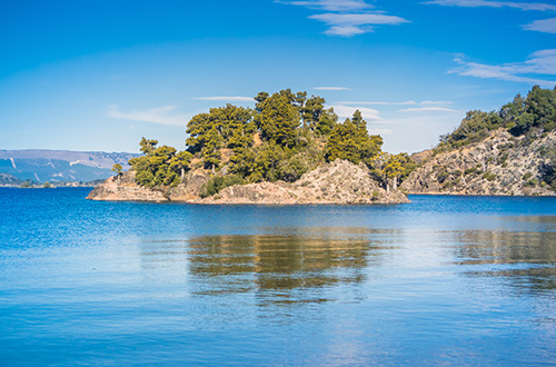 lake-alumine-villa-pehuenia-neuquen-argentina-shutterstock1219312471