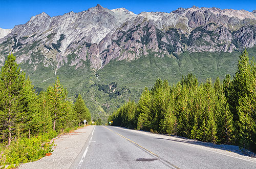 patagonian-highway-40-bariloche-el-bolson-rio-negro-argentina-shutterstock789778528