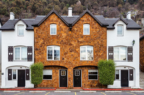 exteriors-leisure-inn-penny-royal-launceston-tasmania-australia