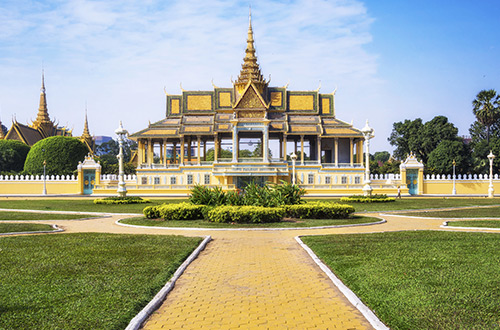 royal-palace-phnom-penh-phnom-penh-cambodia