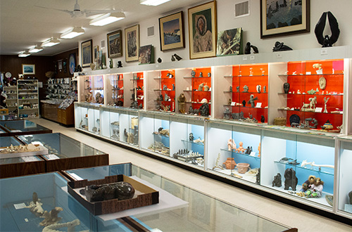 itsanitaq -museum-churchill-manitoba-canada-displays