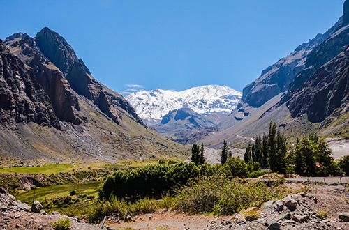 cajon-del-maipo-santiago-chile-shutterstock1302264955