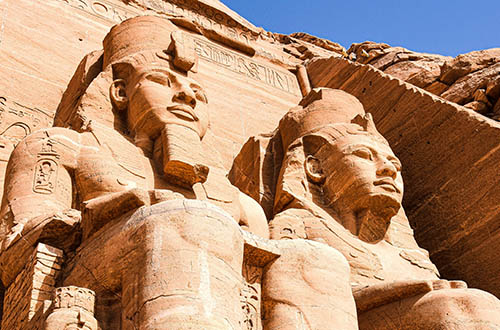 abu-simbel-temple