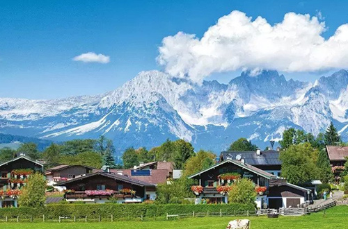 kitzbuhel-austria-mountain-village