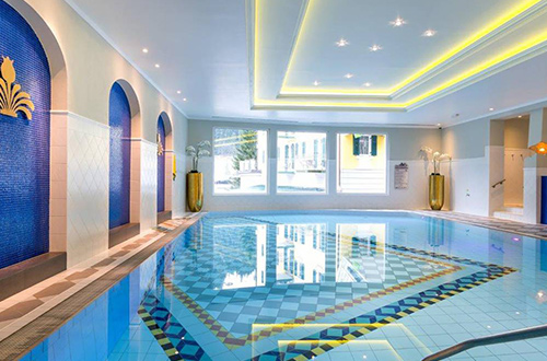 mondi-hotel-bellevue-bad-gastein-salzburg-austria-dining-pool