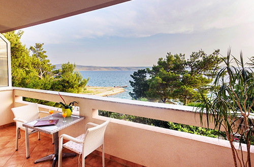 balcony-villa-vicko-starigrad-paklenica-croatia