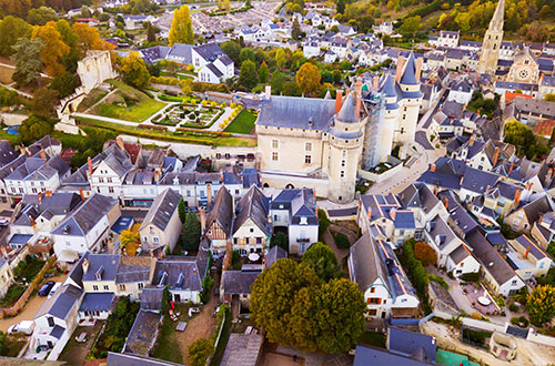 france-loire-valley-luxury-bike-chateau-de-langeais-castle-france