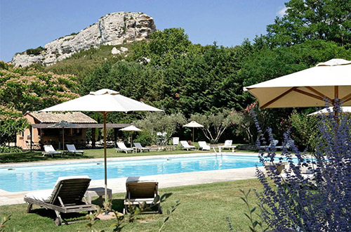 baumaniere-provence-france-outdoor-pool