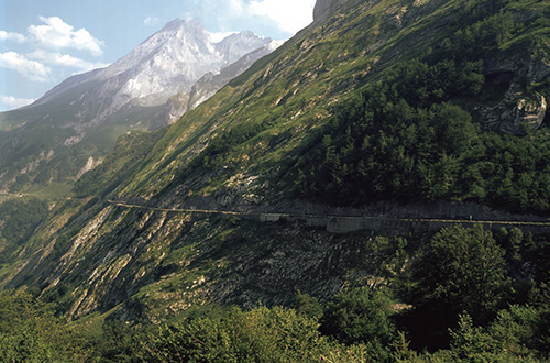 col-daubisque-hautes-pyrenees-occitanie-france