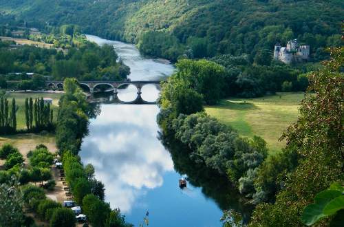 dordogne-river-france-castle-europe