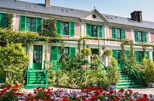 house-of-claude-monet-giverny-france