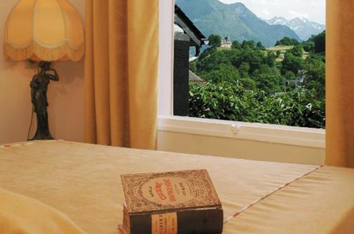 room-hotel-le-viscos-saint-savin-hautes-pyrenees-france