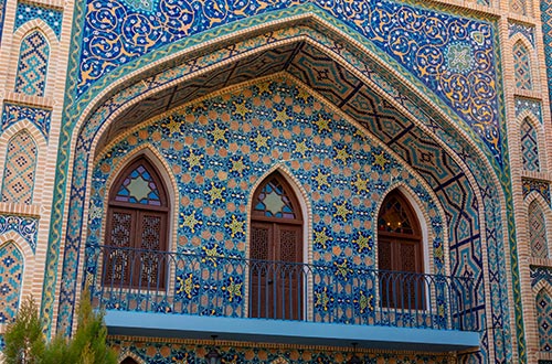 blue-mosaic-decorated-bath-abanotubani-tbilisi-georgia