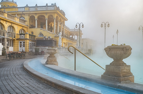 szechenyi-thermal-bath-budapest-hungary