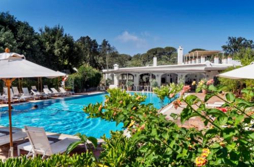botania-relais-and-spa-pool-garden-capri-italy-amalfi-coast