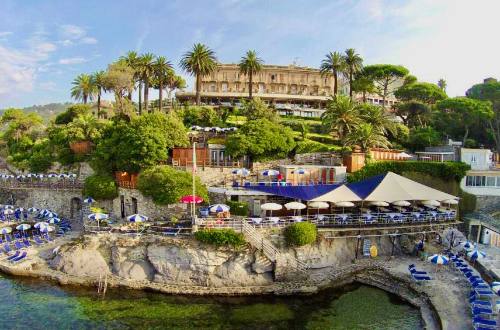 hotel-continental-exterior-amalfi-coast-italy