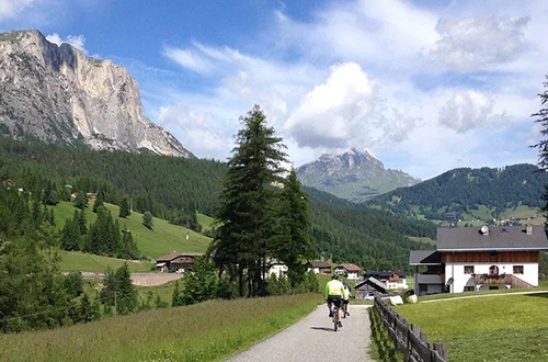 dolomites-cycle-route-italy