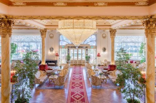 hotel-regina-palace-stresa-lake-maggiore-italy-lounge-interior