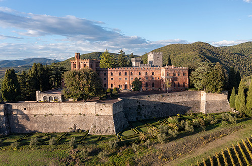 castello-di-brolio-gaiole-chianti-tuscany-italy