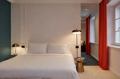deluxe-room-the-townhouse-udine-friuli-venezia-giulia-italy