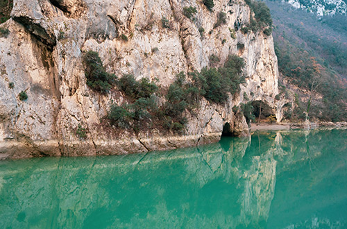 gola-de-furlo-marche-italy