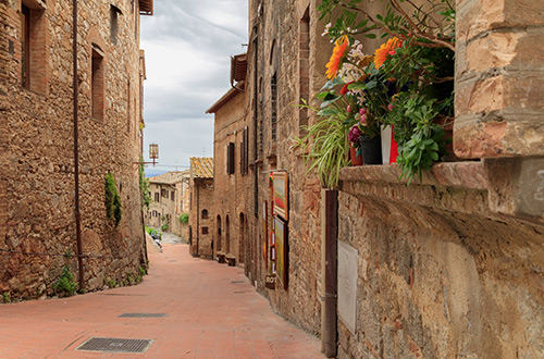 monteriggioni-siena-tuscany-italy