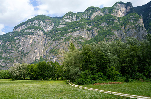 valsugana-cycling-path-trentino-alto-adige-italy