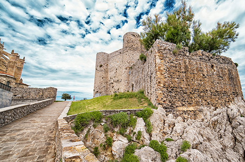 castle-of-castro-urdiales-cantabria-spain-shutterstock2493733773
