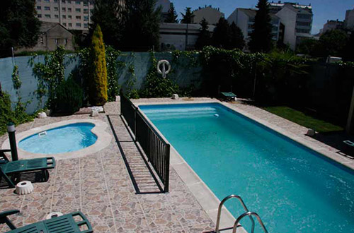 hotel-alfonso-ix-sarria-pool