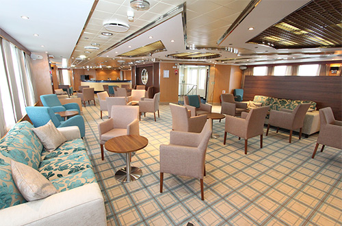 ocean-endeavour-club-lounge