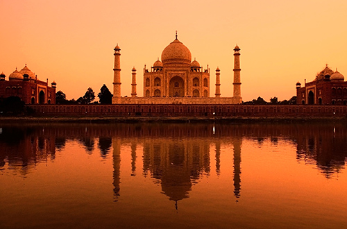 during-sunset-taj-mahal-agra-uttar-pradesh-india