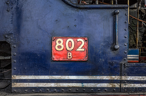 famous-darjeeling-steam-train