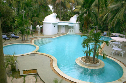 pool-hotel-parisutham-thanjavur-tamil-nadu-india