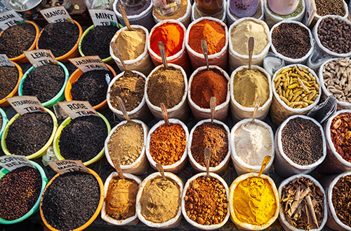 spices-at-the-market