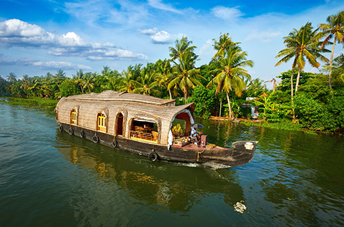 tourist-houseboat-kerala-backwaters-kerala-india