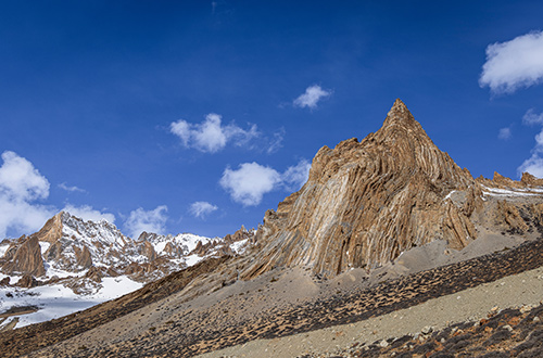 unique-rock-formation-ladakh-india
