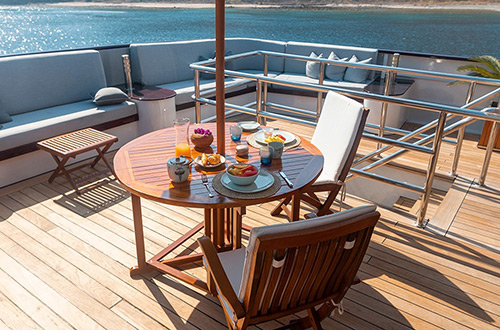 aqua-blu-cruise-outdoor-dining-view