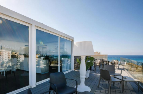 Room-of-Andrea-Trapani