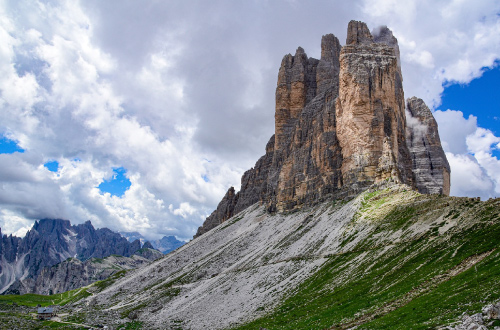 Tre-Cime-National-Park-three-peaks