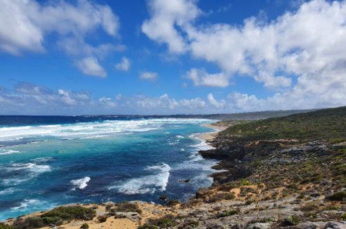 south-australia-kangaroo-island-wilderness-trail-coastal-views-bushland-walk-ocean