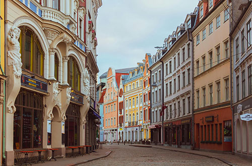 riga-city-street