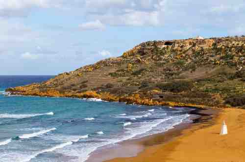 ave-calypso-beach-turquoise-sea-azurre-gozo-malta
