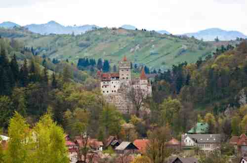 bran-castle-mountains-romania-europe