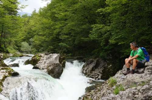 islovenia-man-by-waterfall