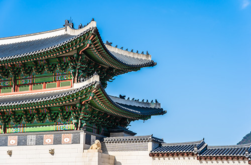 beautiful-architecture-gyeongbokgung-palace-seoul-south-korea